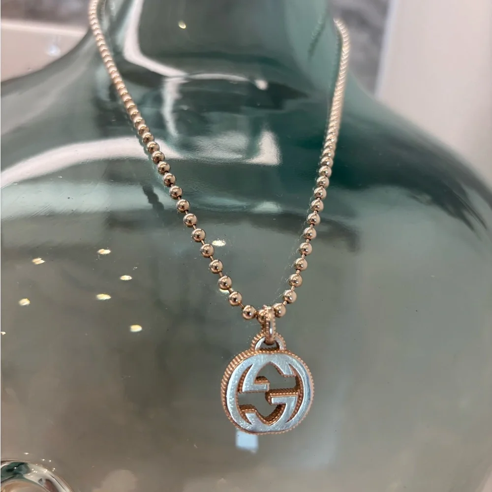 Gucci Silver Logo Pendant Necklace - Picture 3 of 8